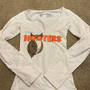 Hooters long sleeve shirt